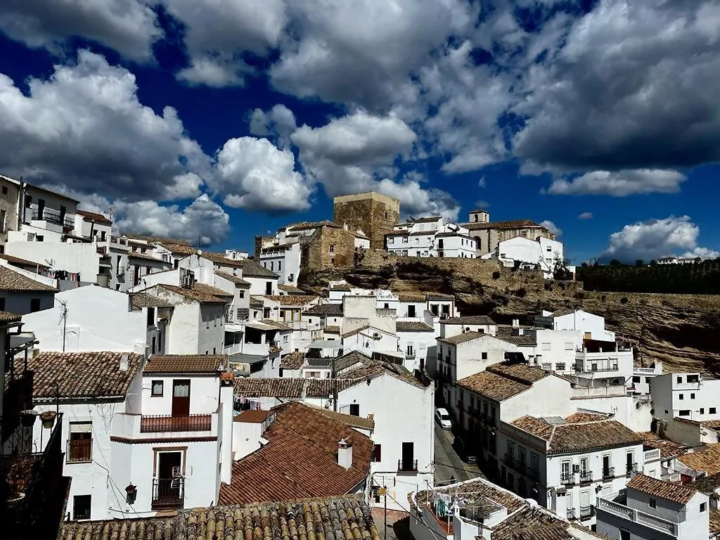 Holiday home Casa De Las Lanzas Setenil De Las Bodegas